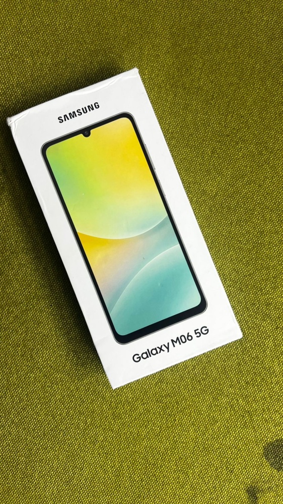 Смартфон Samsung  M06 6/128