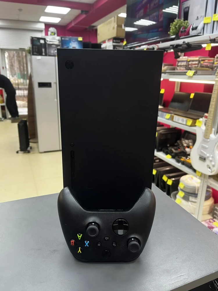 Игровая приставка XBOX Series X 1тб