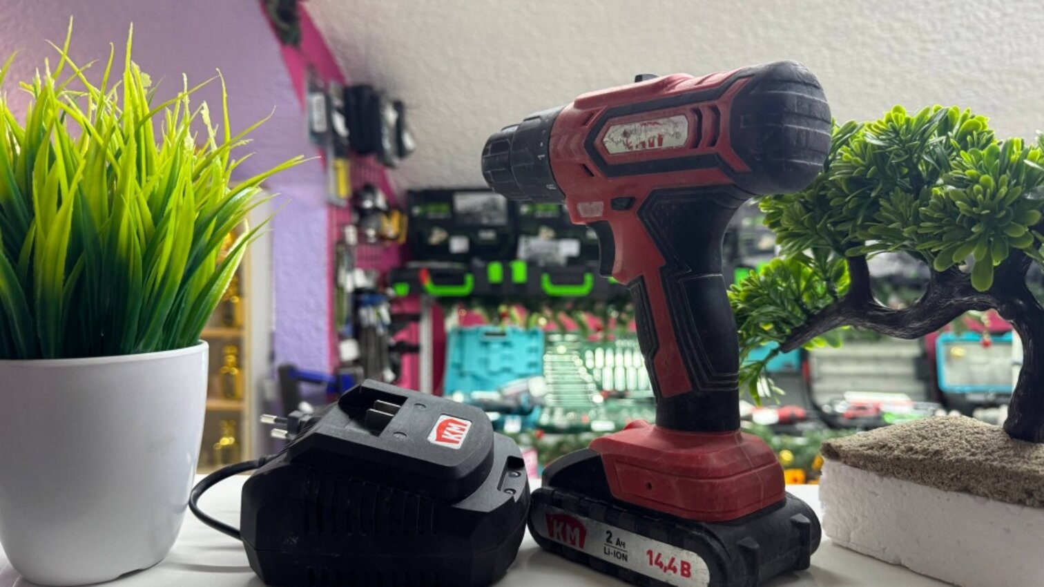 Шуруповерт km cd-141