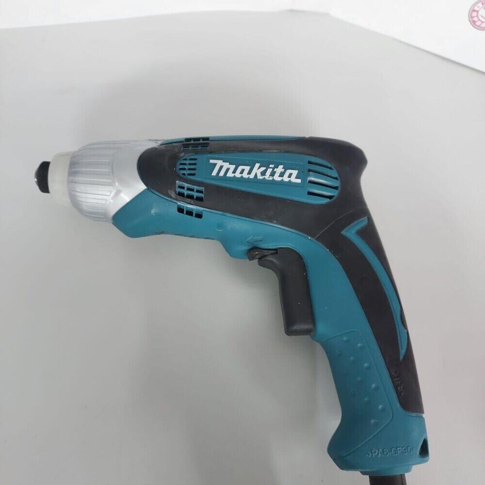 Дрель Makita TD0100