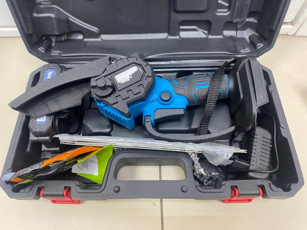 Кусторез Makita