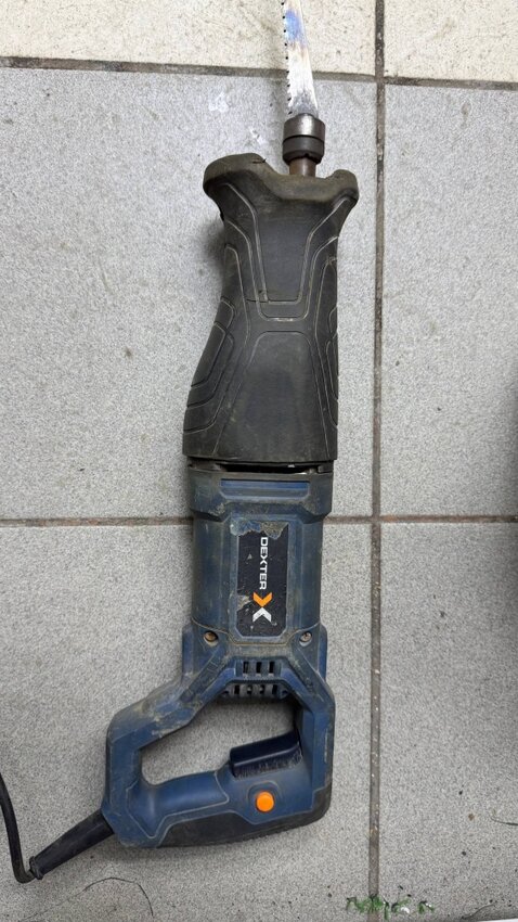 Сабельная пила dexter 900rps2-200s