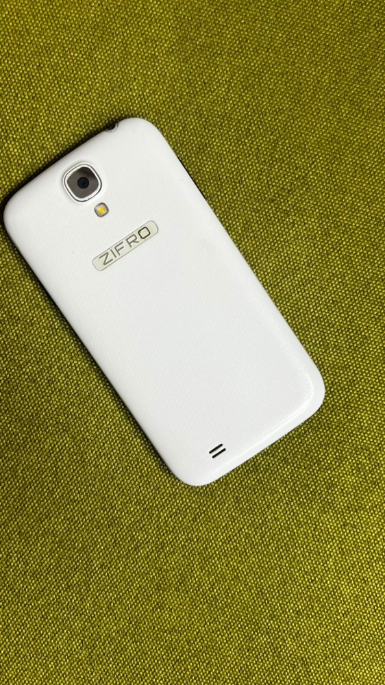 Мобильный телефон Zifro