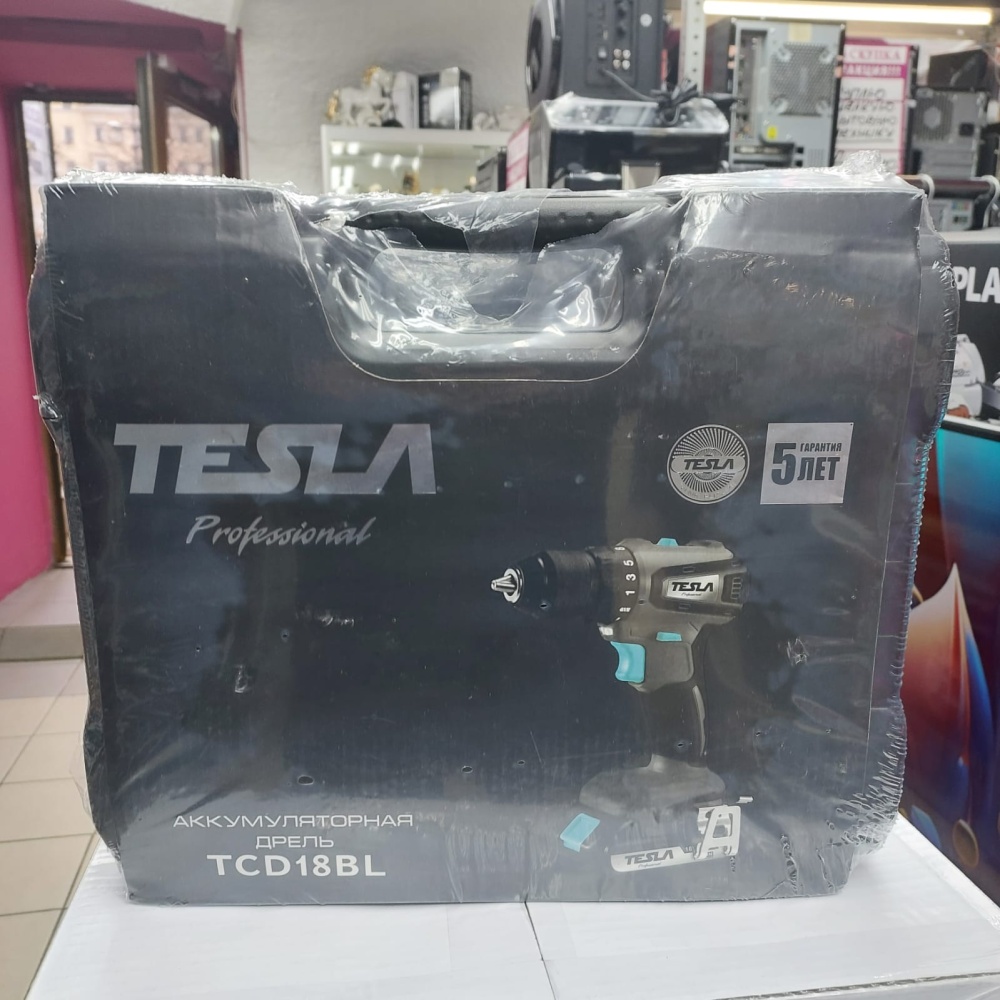 Шуруповерт TESLA TCD18BL