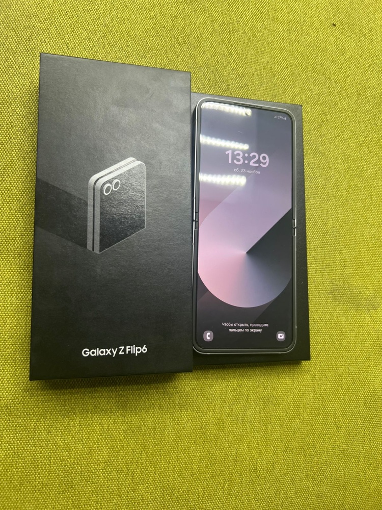 Смартфон Samsung Galaxy Z Flip 6 12\512gb